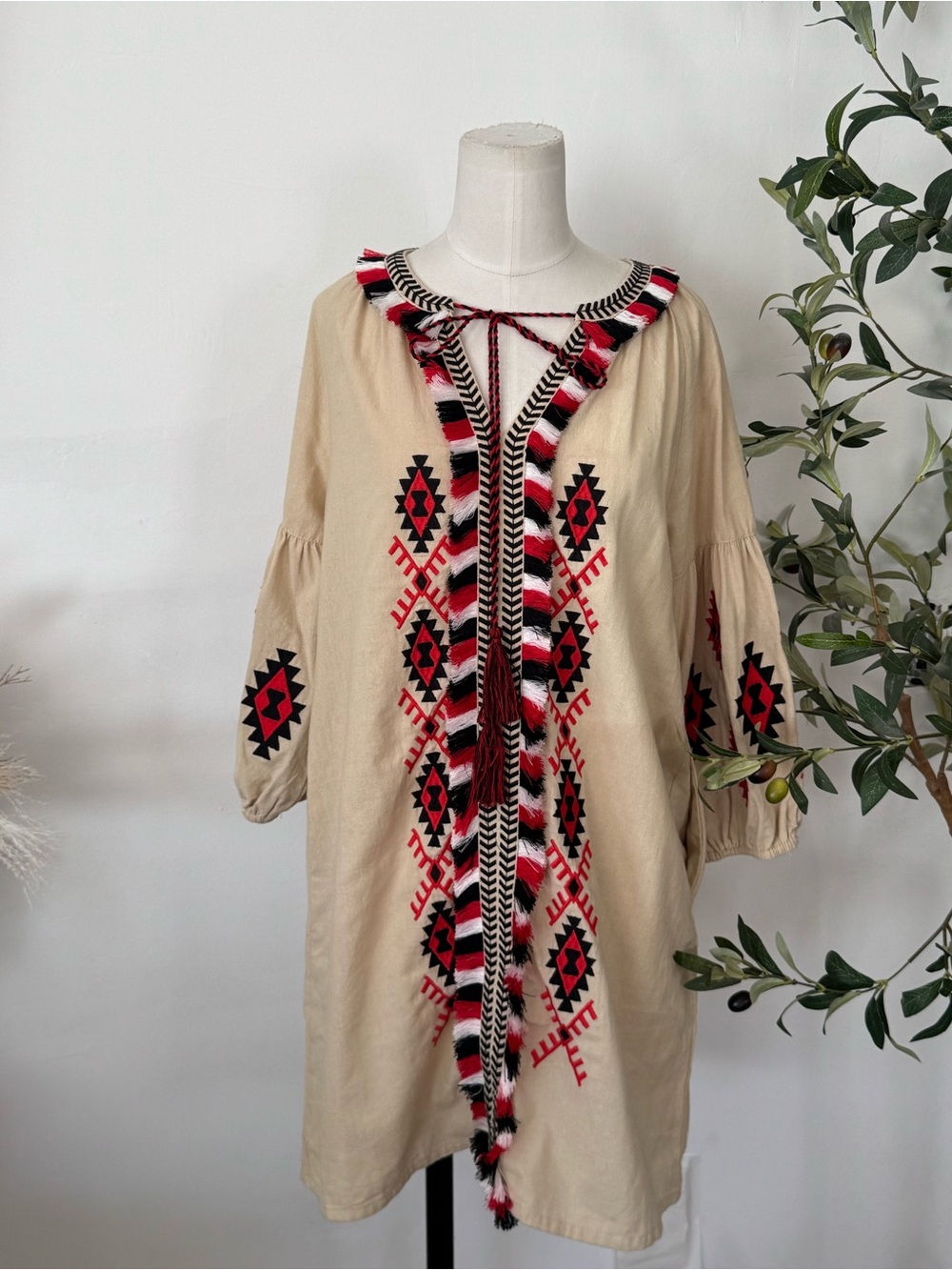 Velzera 100% Cotton Embroidered Boho Tunic Dress Size M Beige Tassel Fringe